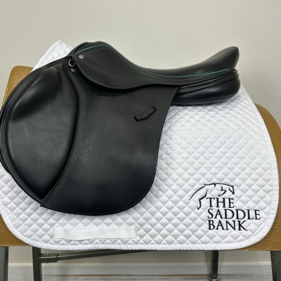 Image of 17.5 inch Loxley Eventer LX Black Medium Wide