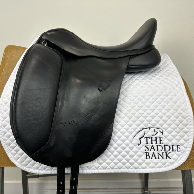 Image of 17 inch Arena Dressage Black Adjustable