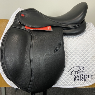 Image of 17 inch John Whitaker Harrogate Dressage Black Adjustable