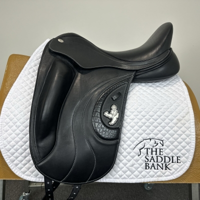 Image of 17.5 inch Fairfax World Class With Elias Panel SEC Black Adjustable