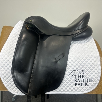 Image of 17 inch Ideal Suzannah Dressage Black Medium
