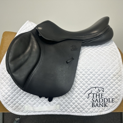 Image of 17.5 inch Fairfax Classic Jump Plain Flap MJP Black Adjustable