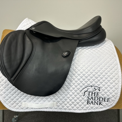 Image of 17 inch Ideal Technical and Traditional (T and T) Twinflap Jump Black Adjustable