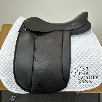 Image of 17.5 inch Black Country Classic Show Brown Wide