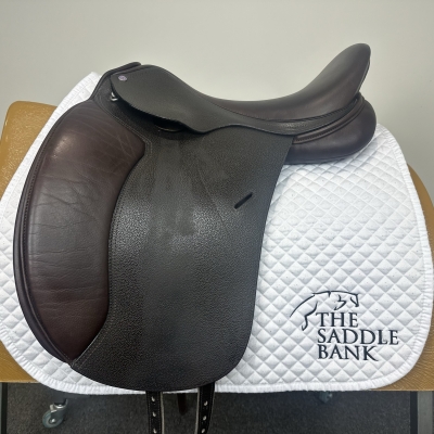 Image of 17.5 inch Cavaletti Collection Dual Flap Dressage Brown Adjustable