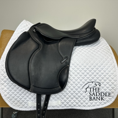 Image of 16 inch Cavaletti Collection Monoflap Jump Black Adjustable