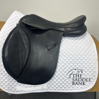 Image of 17 inch Ideal Classic GP Black Extra Wide