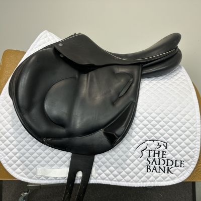 Image of 18 inch Childeric CFAP Event Black Medium Wide