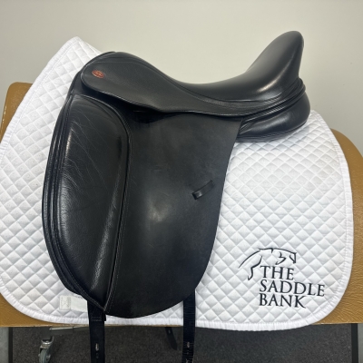 Image of 17 inch Kent and Masters S-Series Dressage Moveable Block MDM Black Adjustable