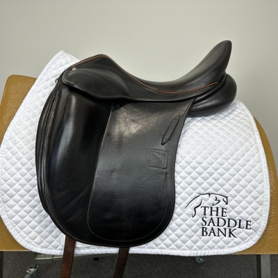 Image of 17 inch Childeric DGP Dressage Brown Medium Wide