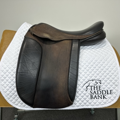 Image of 17 inch Black Country Classic Show Brown Wide