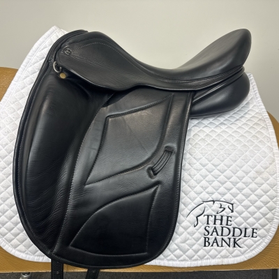 Image of 17.5 inch Ideal Impala Professional Dressage Black Medium Wide