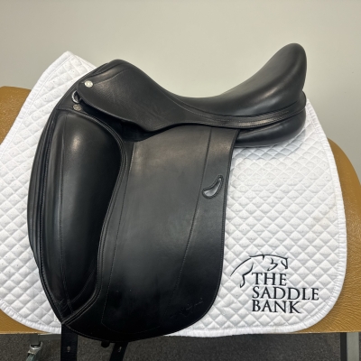 Image of 17 inch Equipe Emporio Monoflap Dressage Black Medium