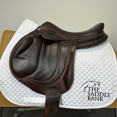 Image of 17.5 inch Devoucoux Chiberta Lab Brown Medium Wide